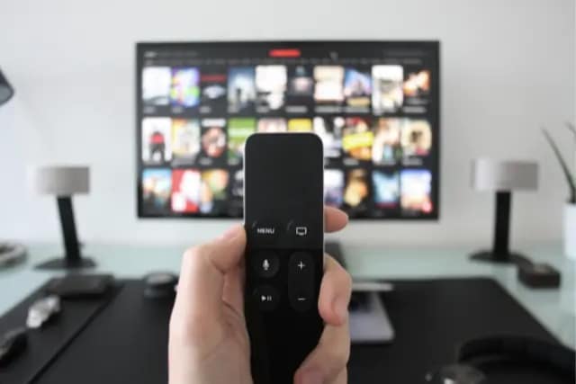 How to Stream Content to Your Smart TV from Your Smartphone or Laptop