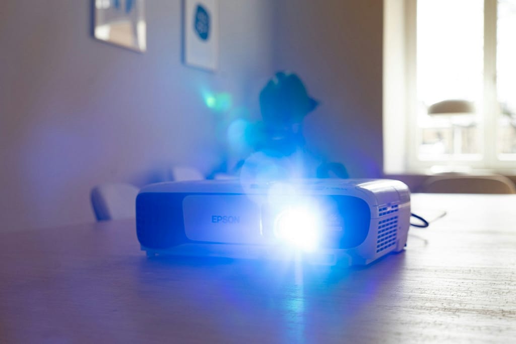 blue and white portable speaker, EGate Projectors